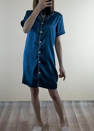 Атласна ночнушка