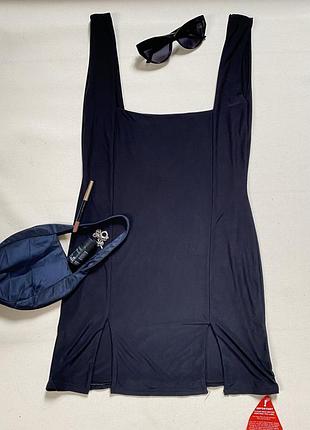 Коротка чорна сукня ego