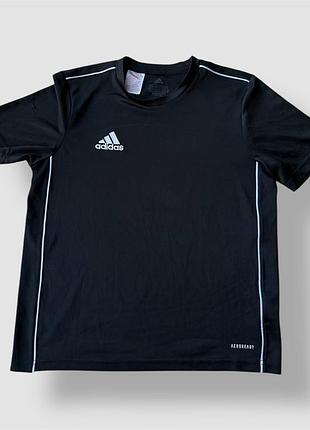 Спортивна футболка adidas