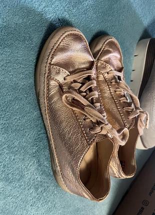 Мокасини кеди clarks 37 золоті