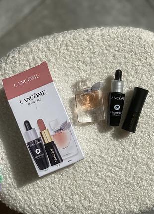 Подарунковий міні набір lancome парфуми la vie est belle 4мл помада drama matte 217 nude