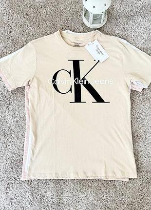 Calvin klein, футболка унисекс, оригинал, хлопок, новая с бирками.