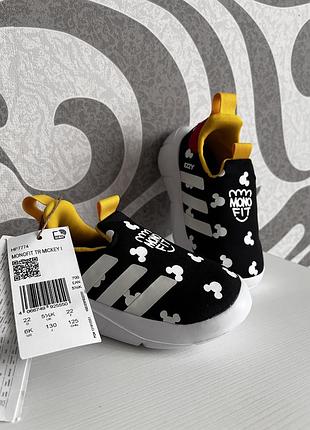Дитячі кросівки від adidas