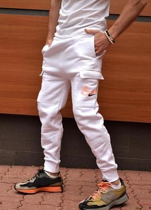 Чоловічі білі штани nike pant cargo air print на флісі