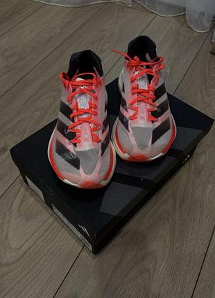 Взуття жіноче, а саме кросівки для бігу adidas adizero adios pro 3 w довжина устілки 23.5 см.