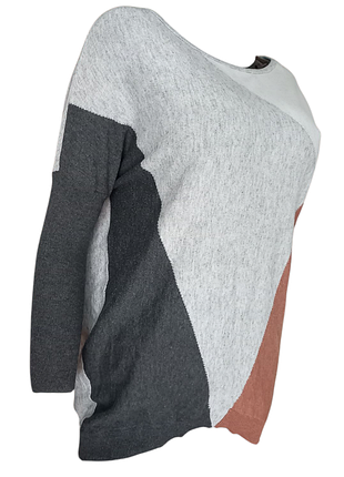 Стильный свитер тонкой вязки s