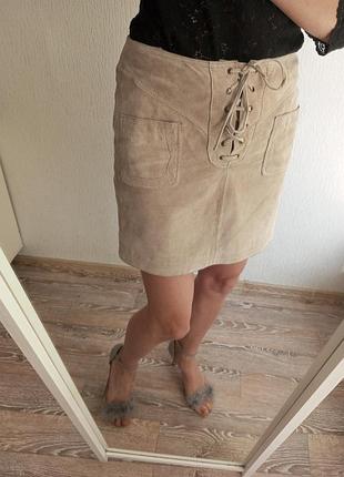 Замшева, шкіряна спідниця зі шнурівкою