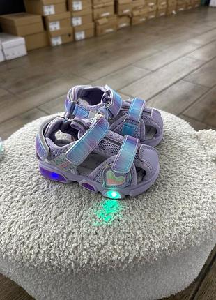 Сандалии с подсветкой