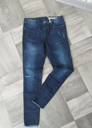 Крутые джинсы на девочку