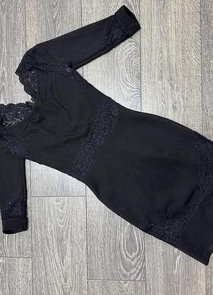 Сукня жіноча чорна облягаюча з мереживом і рукавом 3/4 s