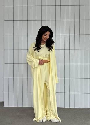 Костюмчик стильний