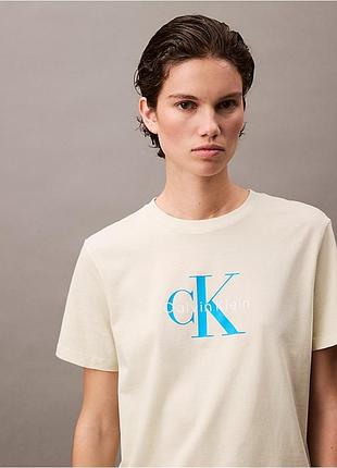Жіноча футболка calvin klein оригінал