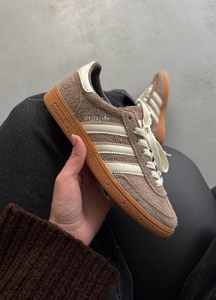 Кроссовки женские adidas spezial, свет коричневые замшевые кеды адидас