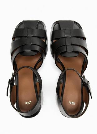 Босоніж на стійкому каблуку zara