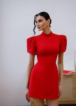 Мини платье оригинального кроя