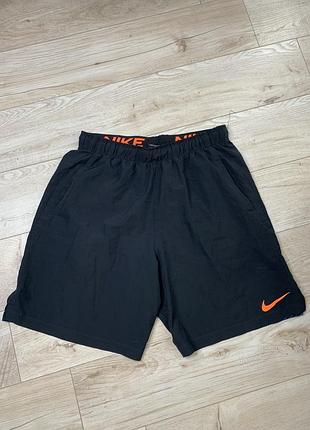 Шорти чоловічі nike dri-fit