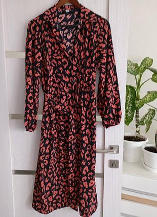 Платье на м