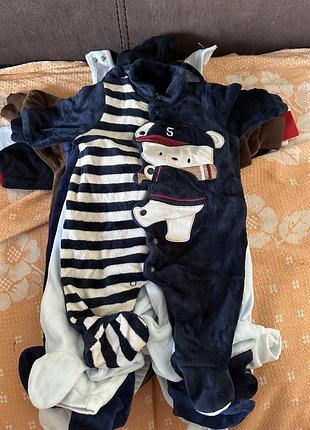 Великий комплект дитячого одягу 0-6м