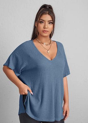 Футболка оверсайз в шикарному кольорі