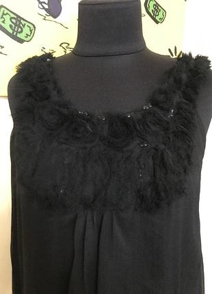 Красива вечірня сукня