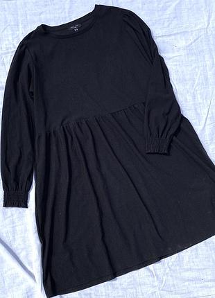 Чорна сукня на кожен день