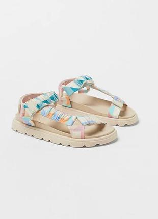 Босоніжки zara 37 2612/930