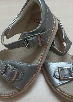 Босоножки сандали кожа дев. 25-26р.clarks индии