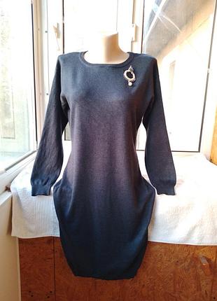 Брендовое вискозное трикотажное платье миди
