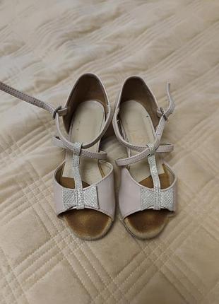 Туфли для бальных танцев