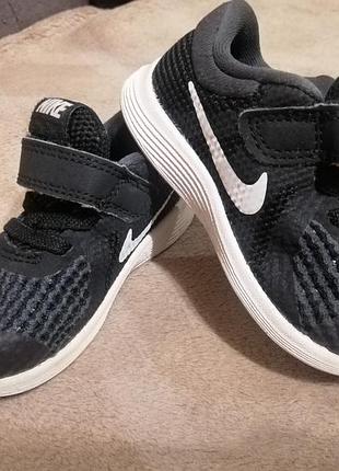 Кроссовки nike 21р.