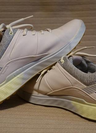 Замечательные спортивные кожаные кроссоки ecco s-rhree golf  gtx shoes 38 р. ( 24,5 см.)