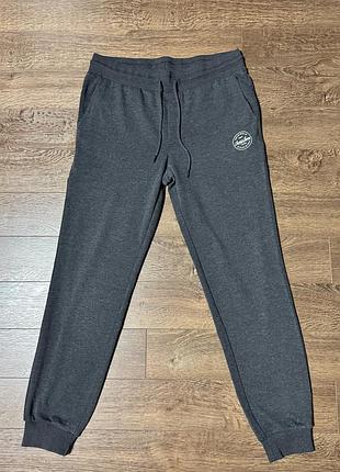 Спортивные брюки jack jones .