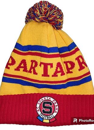 Футбольная зимняя шапка fc sparta praha