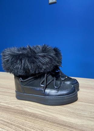 Зимові черевики