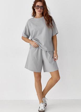 Спортивний костюм із шортами
