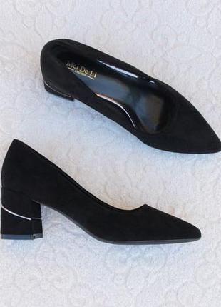 Шикарні чорні туфлі, човники, лодочки 38 розміру