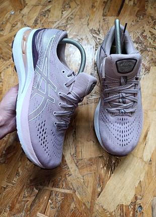 Беговые кроссовки asics gel-kayano 28 ( 1012b047 )