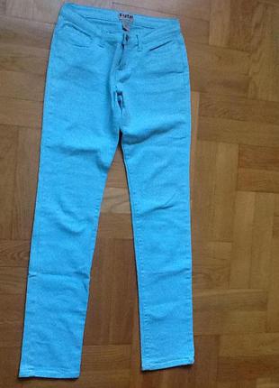 Много летних ярких брюк!! джинсы голубые1 фото