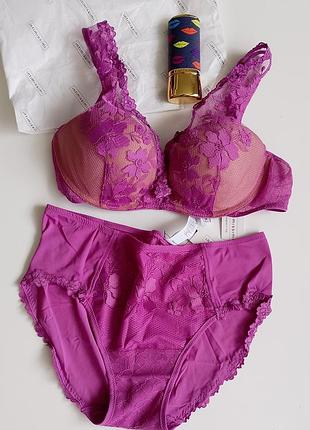 Шикарный комплект интемесимые intimissimi