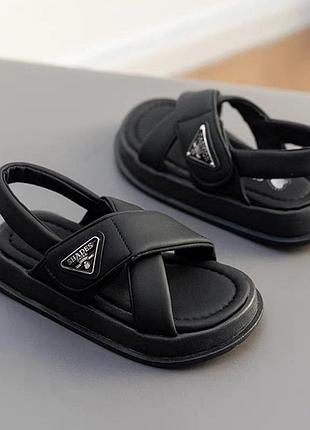 Босоножки детские 2