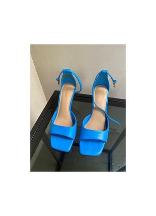 Стильні босоніжки на літо сині шкіряні туфлі aldo