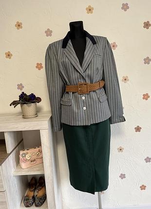 Класна спідничка юбка олівець з кишенями від delmod