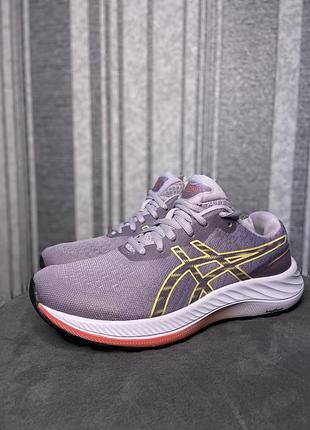 Кросівки жіночі бігові asics . 38 розмір /24 см устілка
