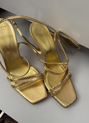 Босоніжки (натуральна шкіра)