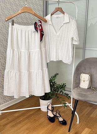 Довга біла спідниця h&m з трикотажним топом в комплекті