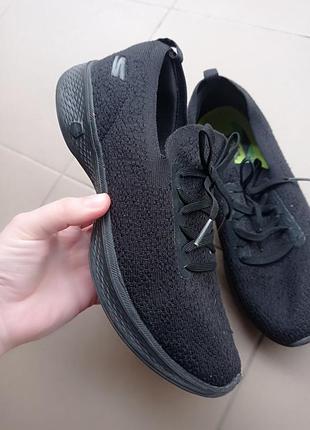 Оригинальные кроссовки skechers