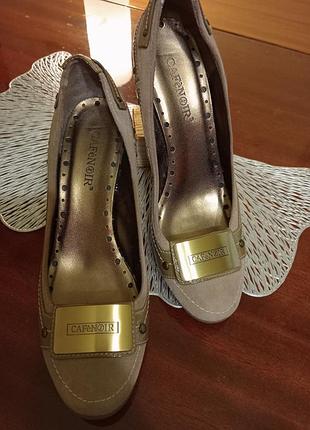 Туфли женские демисезонные на танкетке
производитель итальялия caf e noir
