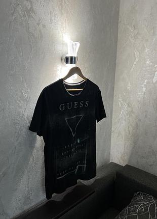 Футболка guess
