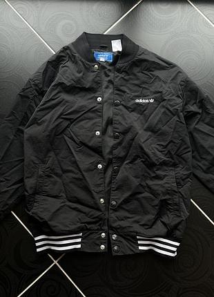 Бомбер adidas