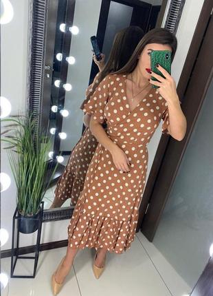 👗классное коричневое платье миди в горох/платье в горошек на запах/платье миди с рюшами👗